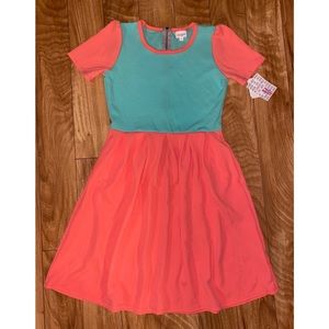 NWT LuLaRoe Amelia 🌺